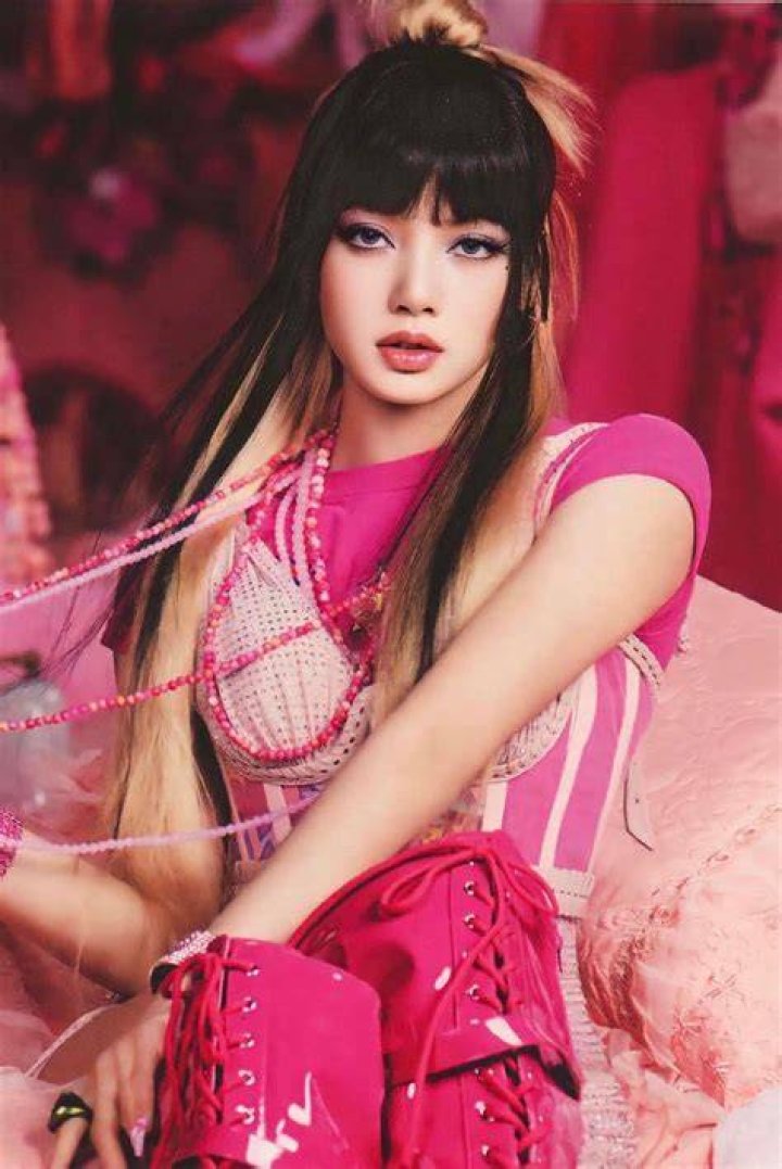 181225 Lisa r/Lalisa