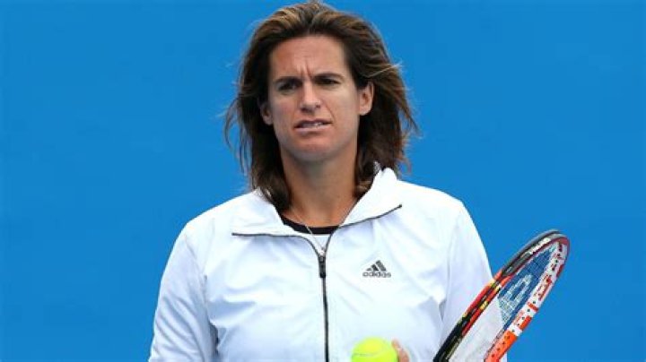 16 Facts About Am&eacute;lie Mauresmo