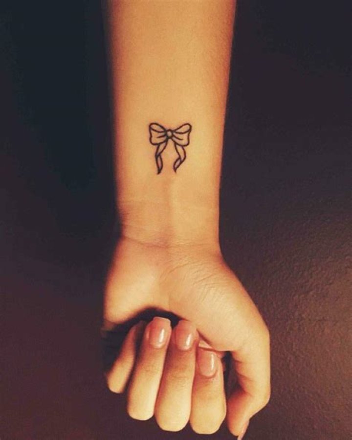 40 Cute Small Tattoos and Design Ideas by Celebrity Tattoo Artist