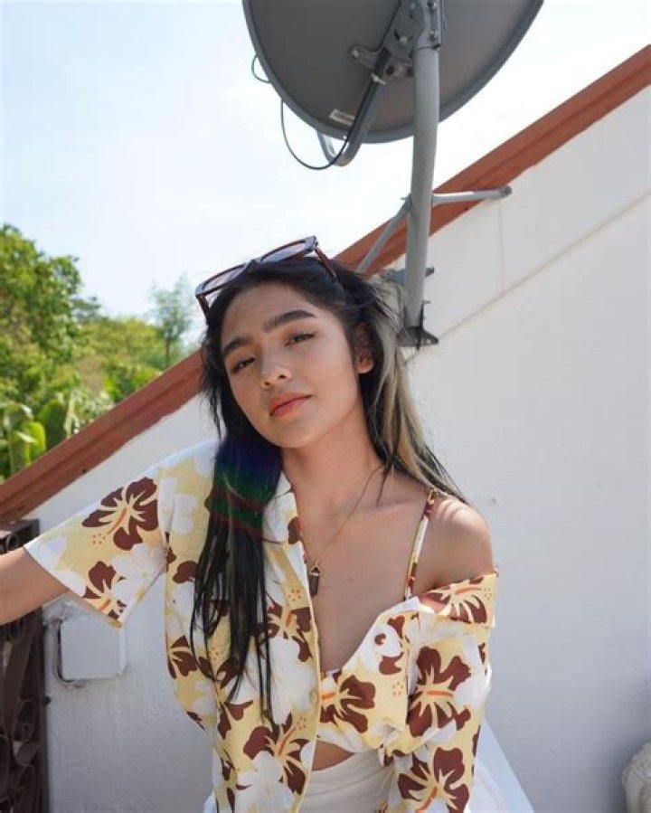 6 Andrea Brillantes OOTDs That Will Convince You to Wear Pink