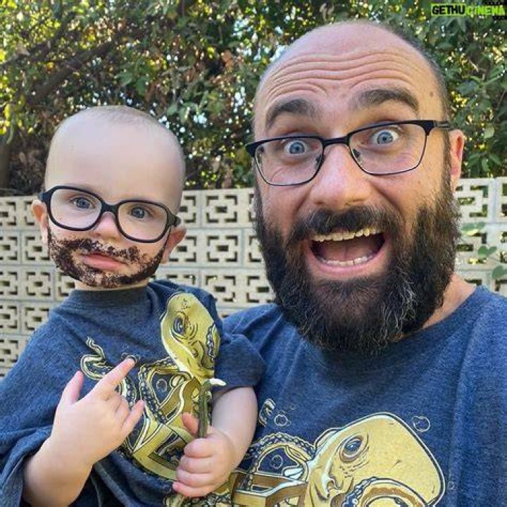 9 Pics Of Michael Stevens from Vsauce With His Wife Celebritopedia