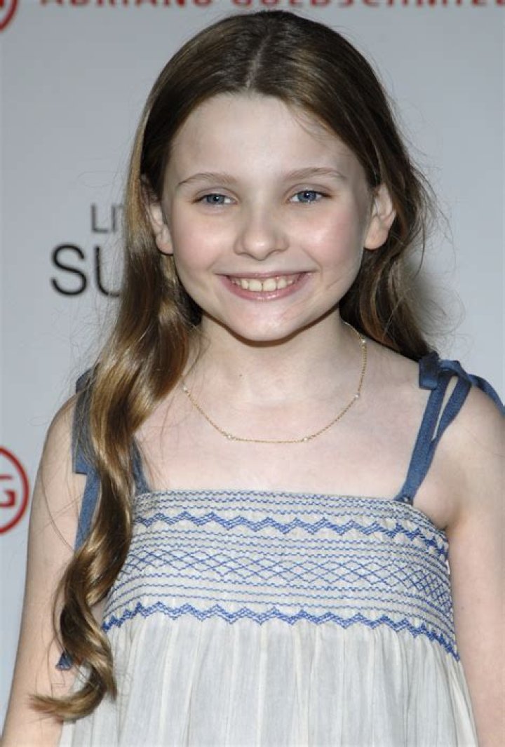 Abigail Breslin, 17, 'dating All Time Low frontman Jack Barakat, 25