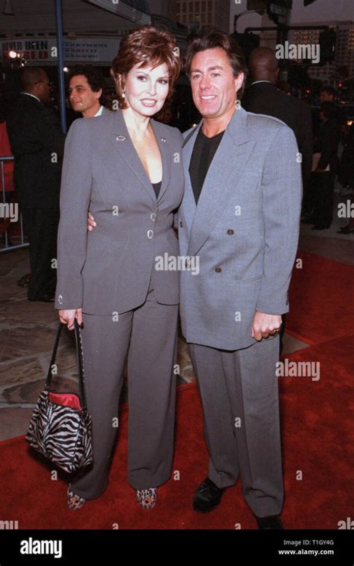 Actress Raquel Welch And Boyfriend Andre Weinfeld Att vrogue.co