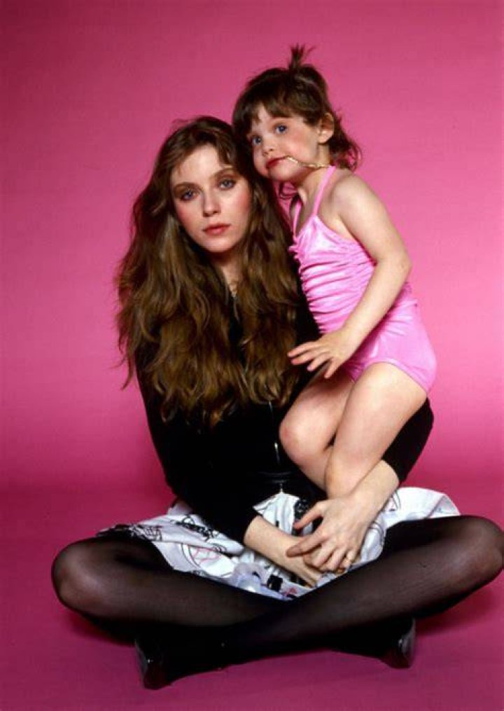 Adorable Photos of Bebe Buell and Her Daughter Liv Tyler in 1980
