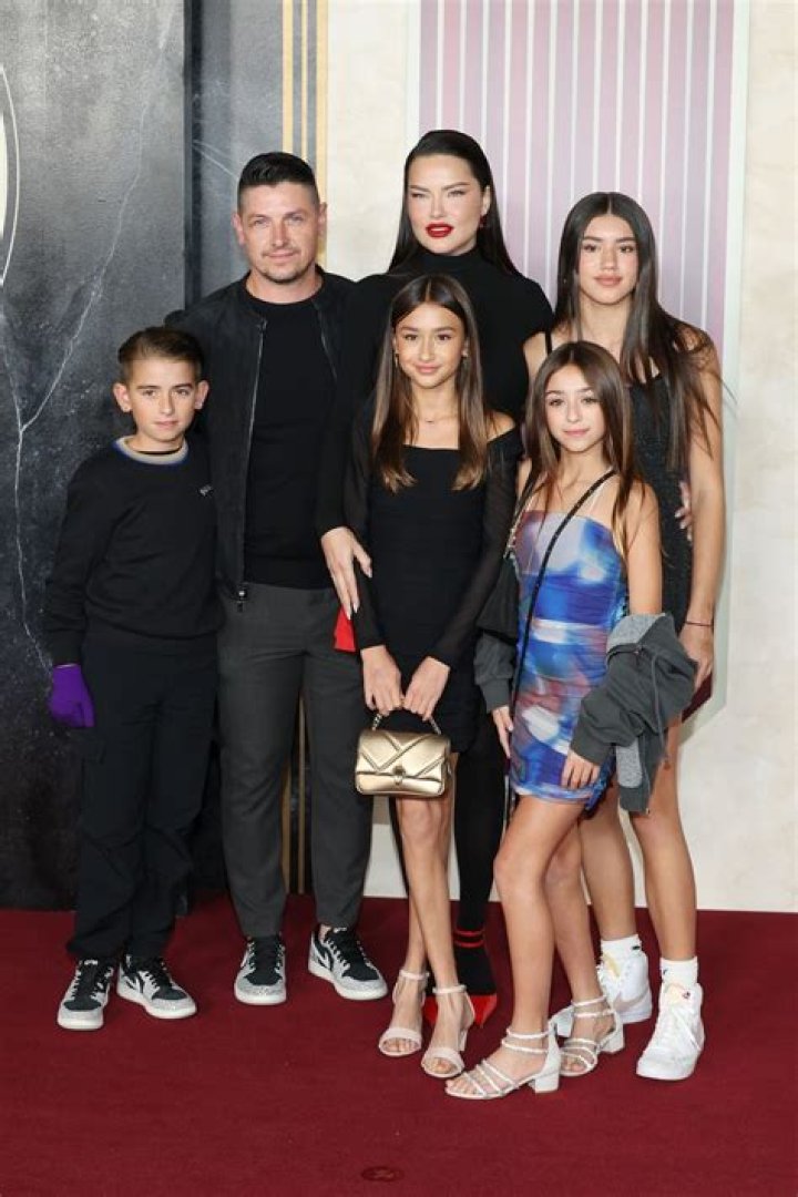 Adriana Lima Family Husband, Kids, Parents, Siblings FamilyWing