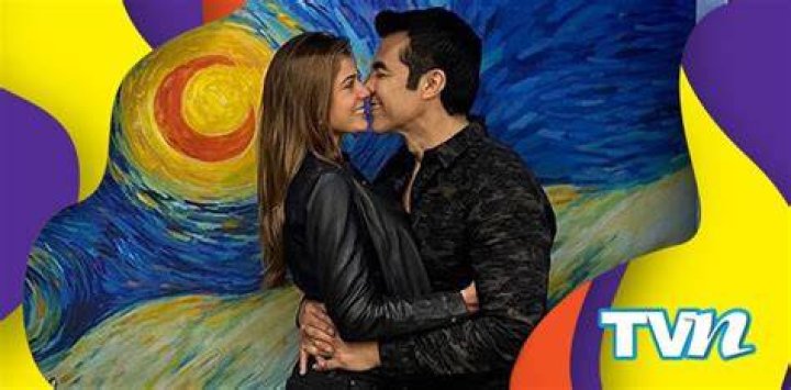 Adri&aacute;n Uribe Novia del actor presume su pancita de embarazo &iexcl;Qu&eacute;