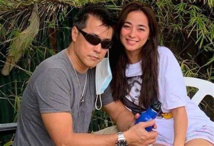 Aj Raval proudly shows her movie 'hugas' to her father Jeric Raval