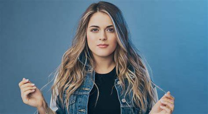 Alana Springsteen Elicit Magazine