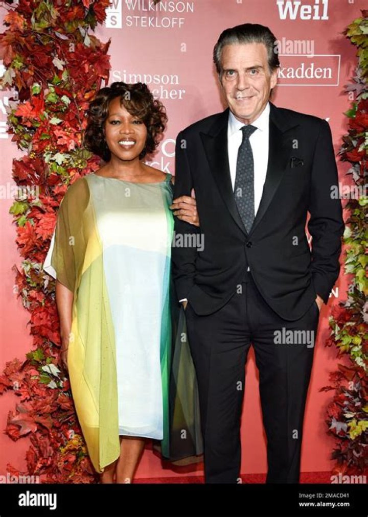 Alfre Woodard Husband is Roderick Spencer 2011 Primetime Creative Arts