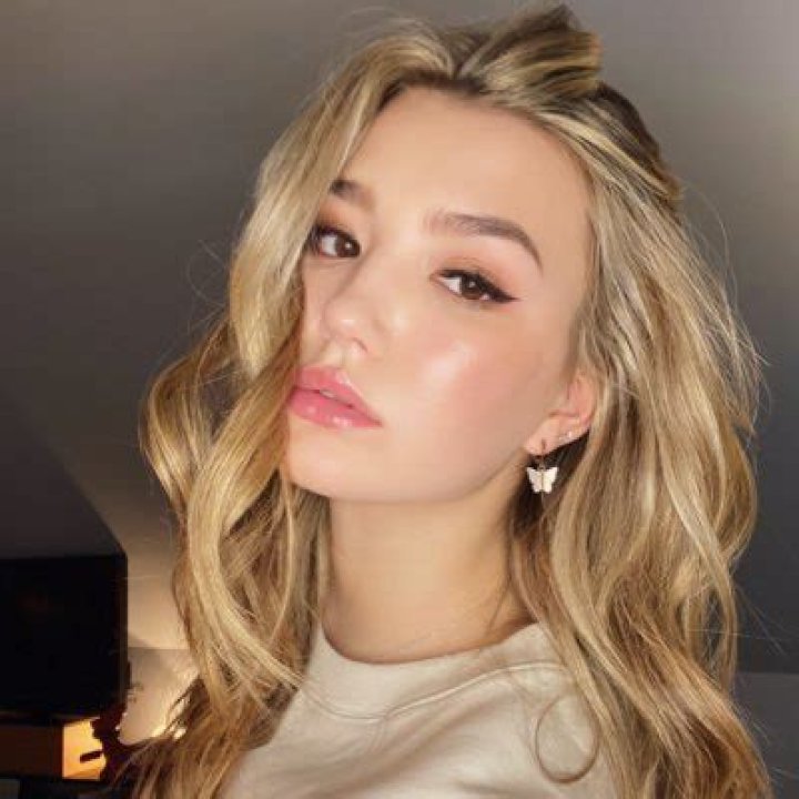 Ali Skovbye Biography, Age, Wiki, Height, Weight, Family, Image