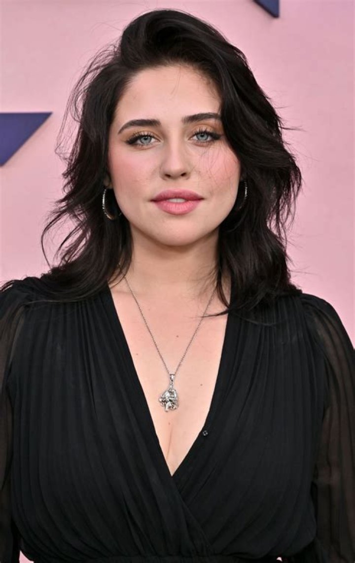 All about celebrity Brenna D'Amico! Watch list of Movies online