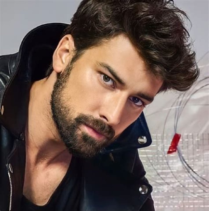 Alp Navruz Biography Surprising Facts, Net Worth, Age, Wife, Girlfriend