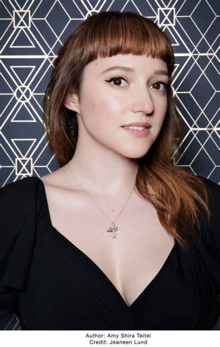 Amy Shira Teitel 35th Birthday r/STEMhotties