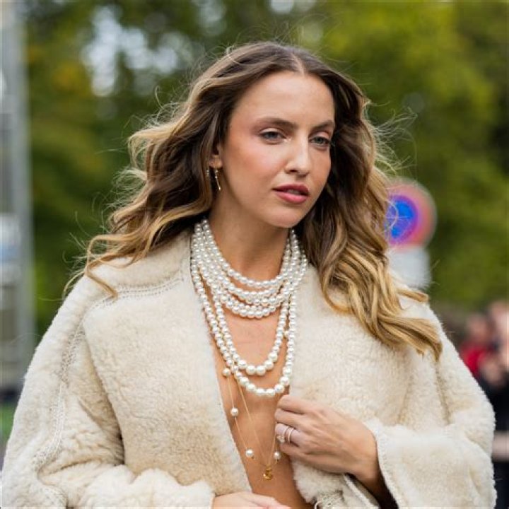 Andre, Pearl Necklace, Pearls, Fashion, String Of Pearls, Moda, Fashion