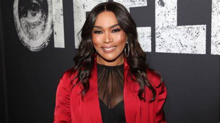 Angela Bassett&rsquo;s Net Worth How She Made Her Fortune PureWow