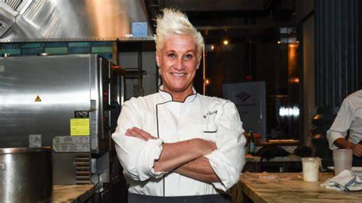 Anne Burrell Female chef, Food network recipes, Chef anne burrell