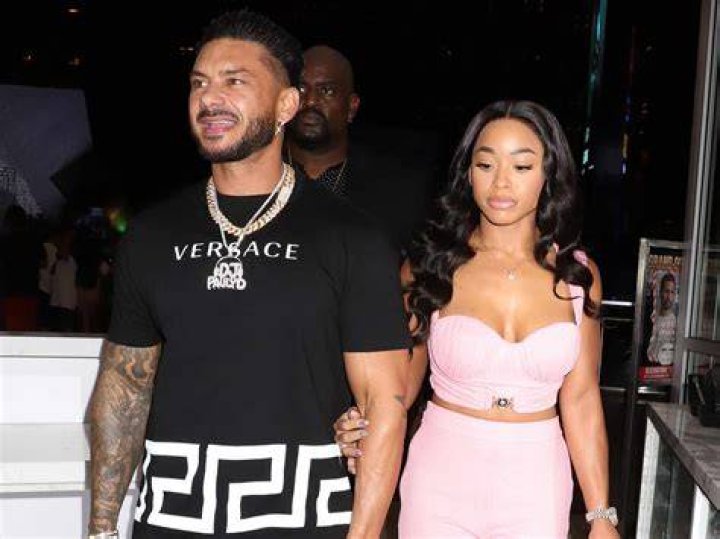 Are Pauly D and Girlfriend Nikki Hall Still Together? Updates Life