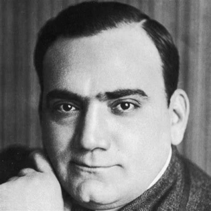 Artist Profile Tenor Enrico Caruso, One Of the Most Famous Opera Stars
