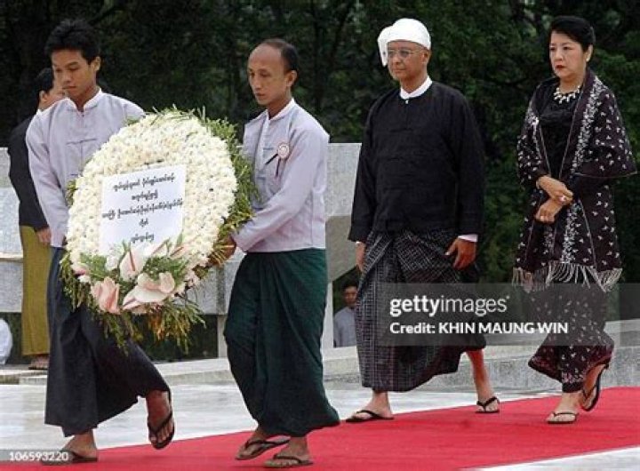 Aung San Aung San Oo Wikipedia / Opposition leader aung san suu kyi