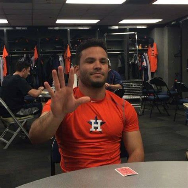 Backstreet Boys wish Jose Altuve, Astros good luck
