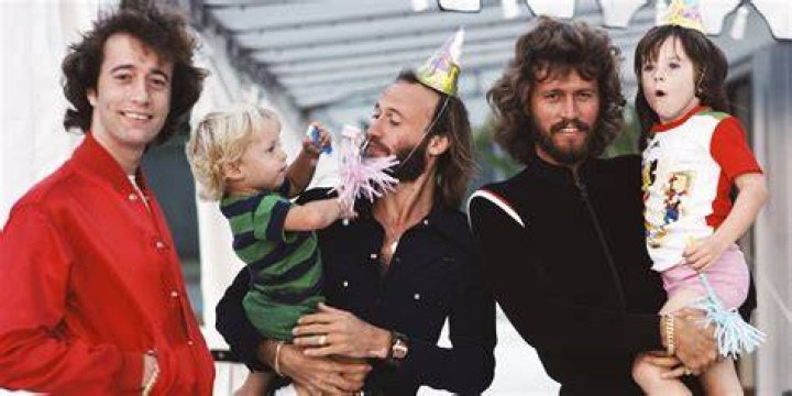Barry, kids, and grandkids Barry gibb, Andy gibb, Celebrities