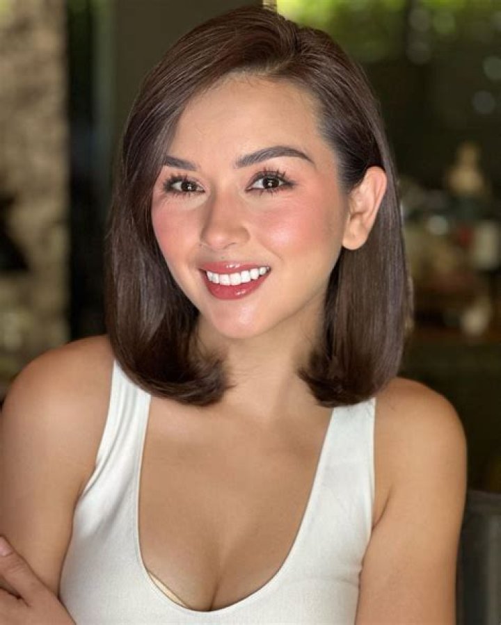 Beauty Gonzalez New Photo W/ Daughter & Ellen Adarna Goes Viral