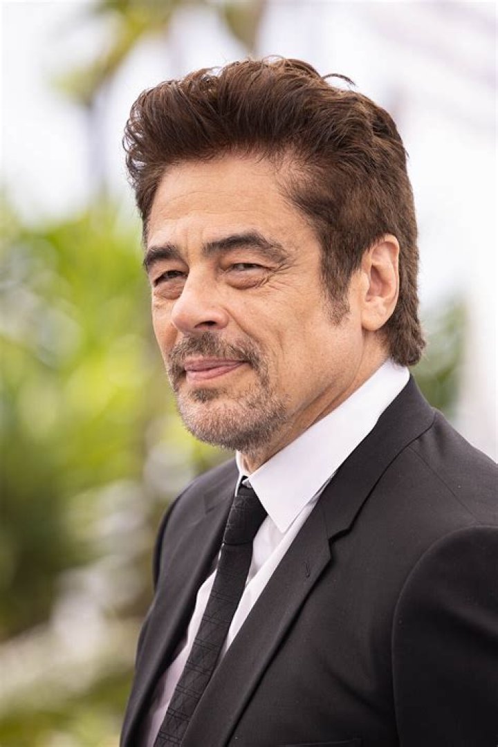 Benicio del Toro expecting a baby with Kimberly Stewart CBS News