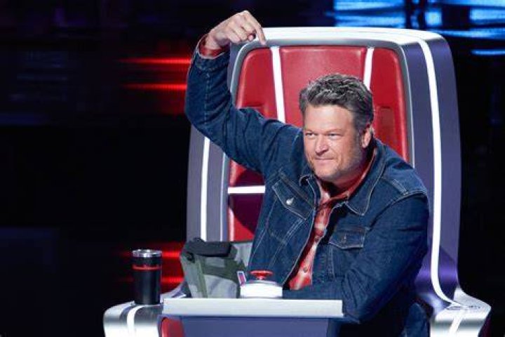 Blake Shelton lends voice to holiday program > Air Force > Article Display