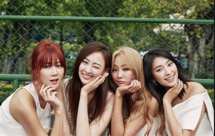 Bora Sistar Kpop, Dasom Sistar, Infernal Affairs, Yoon Bora, Esquire