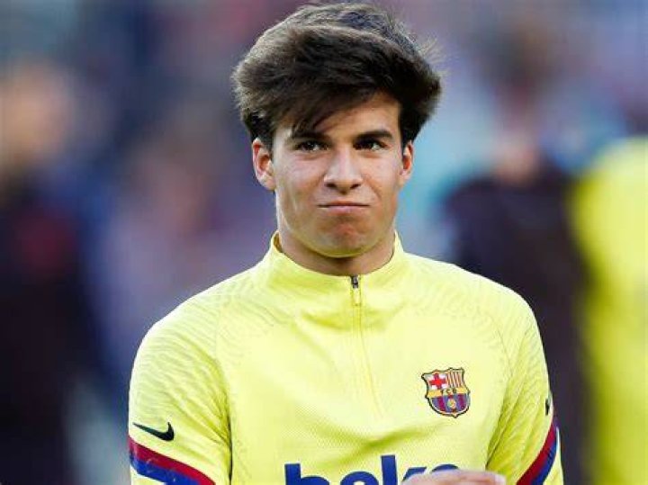 BREAKING 22yearold Riqui Puig will sign for LA Galaxy from Bar&ccedil;a on