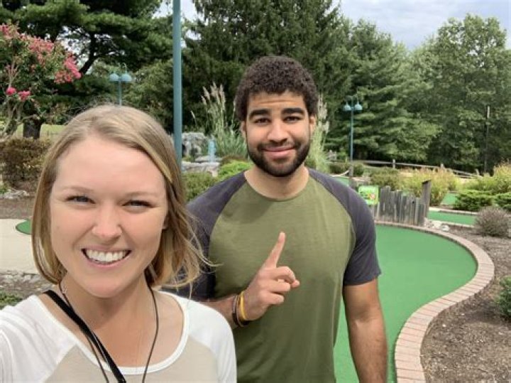 Brooke Henderson Husband Is Brooke Henderson Married?