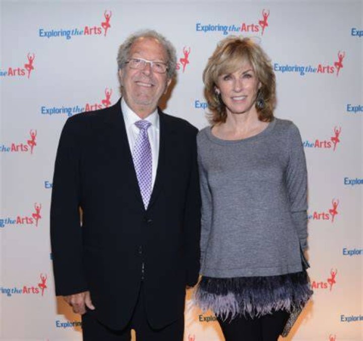 Brynn Thayer Wedding. Net Worth Has Skyrocketed In 2021 VergeWiki