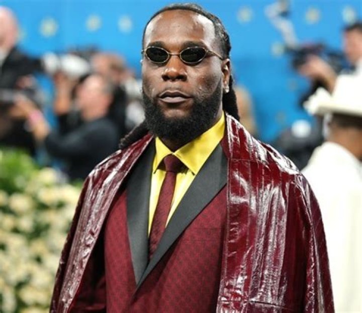 Burna Boy Bows To Fans Pressure And Critics Joins EndSARS Protest