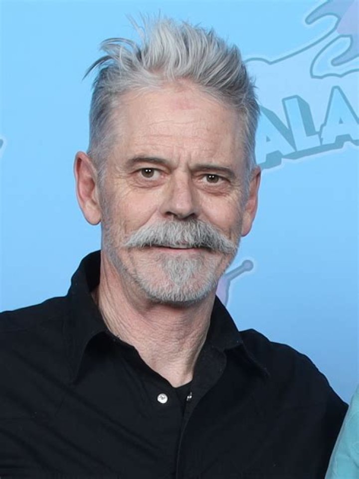 C Thomas Howell Wiki 2021 Net Worth, Height, Weight, Relationship