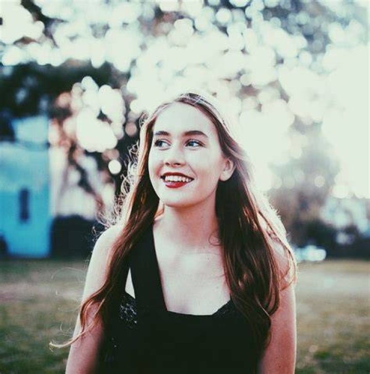 Caitlyn Collins Nur Aisyah Sukor