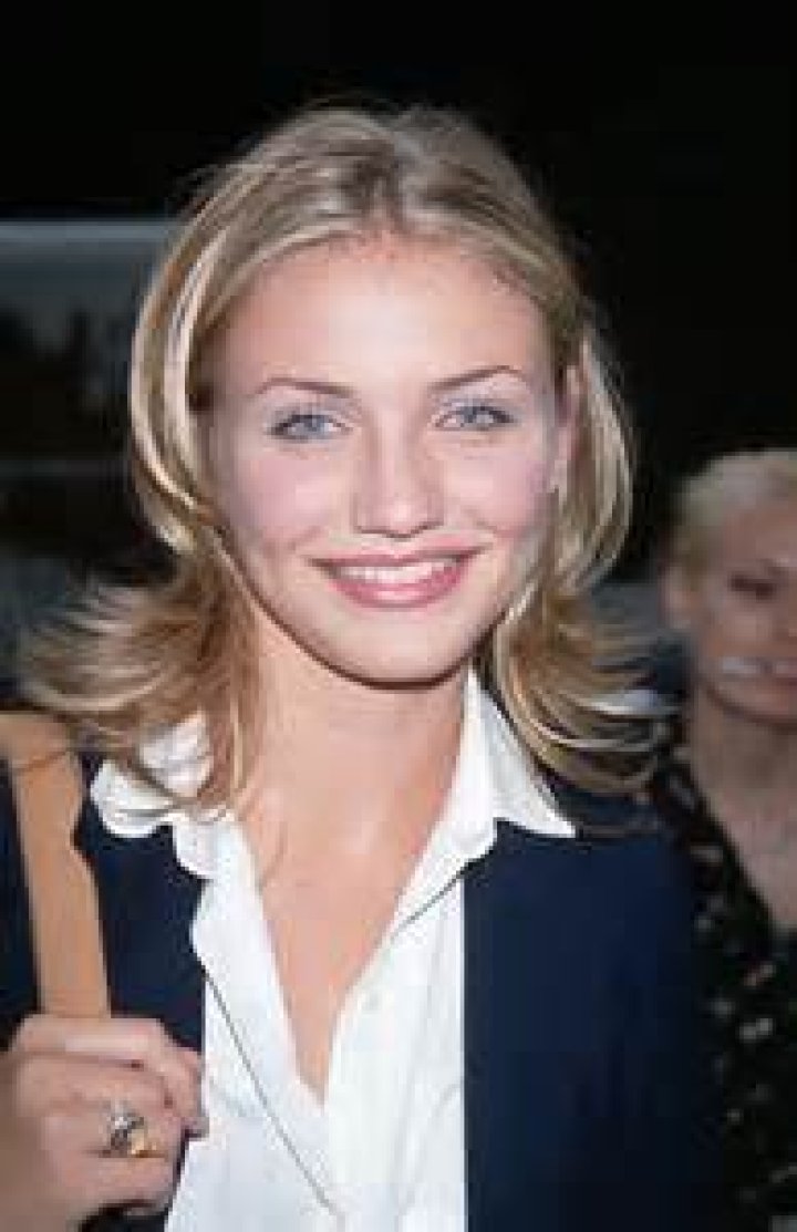 Cameron Diaz Flaunts Her Bikini Body and Hits the Beach With Benji
