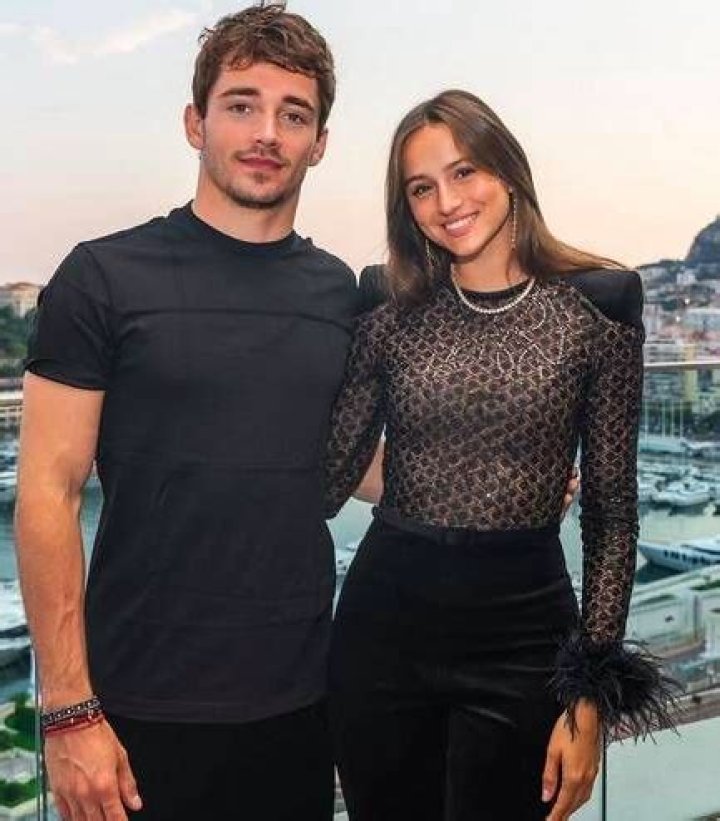 Charles Leclerc announces breakup with girlfriend Charlotte Sine Foto