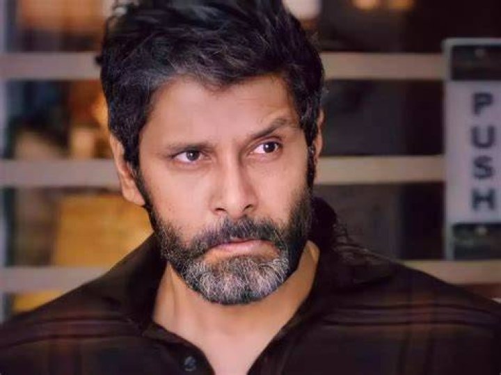 Chiyaan Vikram's stunning click with son Dhruv rocks the