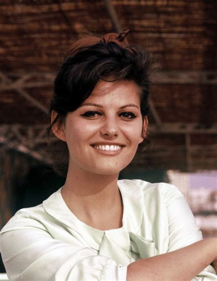 Claudia Cardinale's height, weight. Unfaded charm of Italian beauty