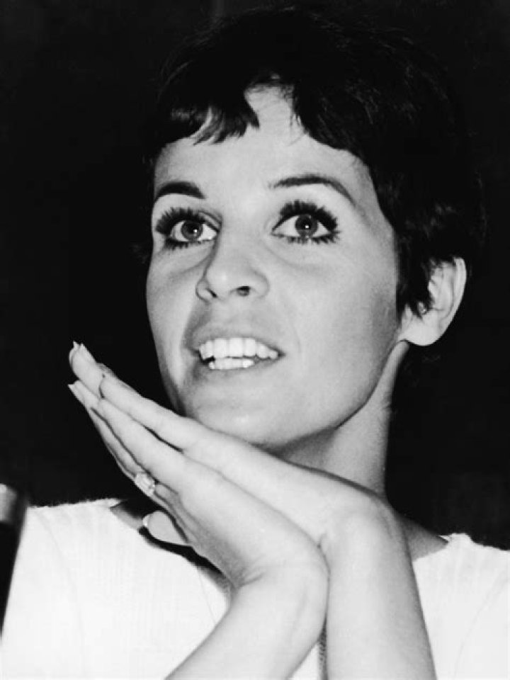 Claudine Longet The Singer Who Killed Her Olympian Boyfriend
