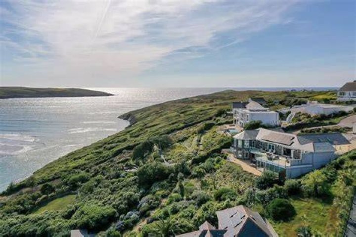 Cliff House Luxury Home (sleeps 14) Pool, Hot Tub, Sea View Newquay