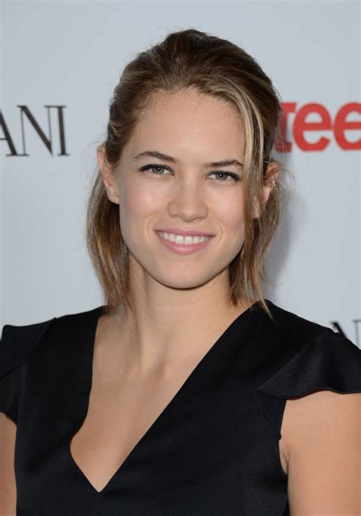 Cody Horn summary Film Actresses