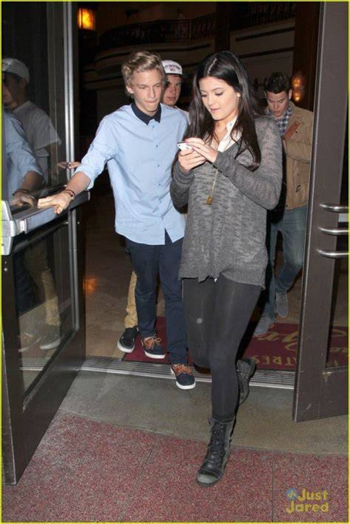 Cody Simpson & Kylie Jenner See '21 Jump Street' Photo 467194 Photo