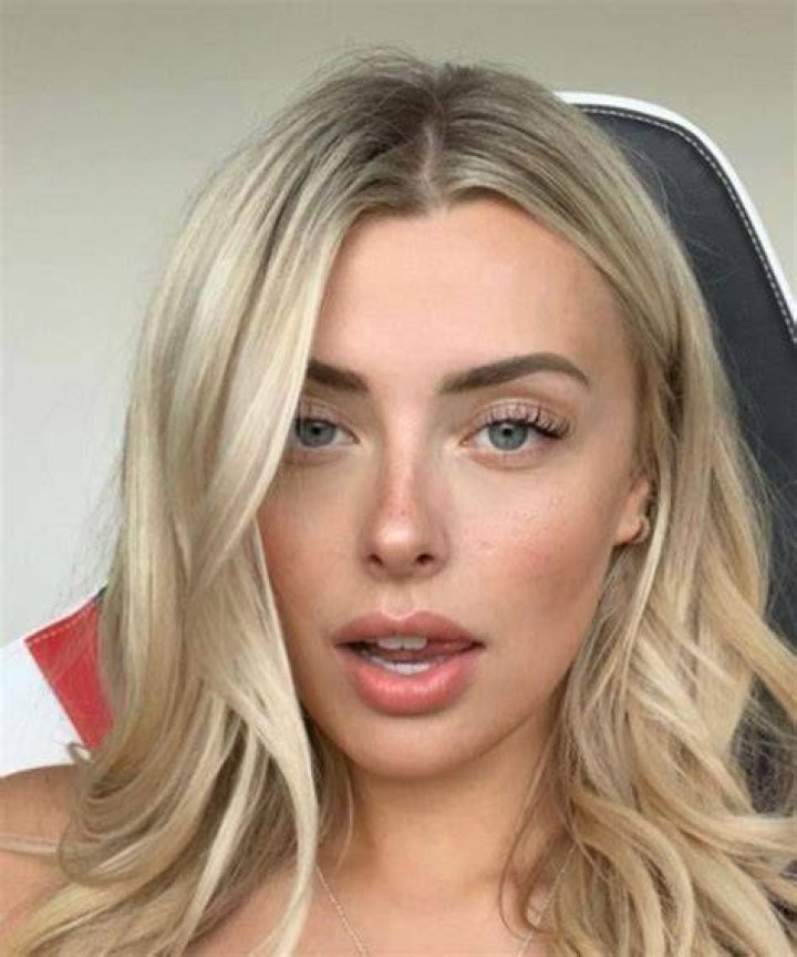 Corinna Kopf, Twitter - Hollywood Life