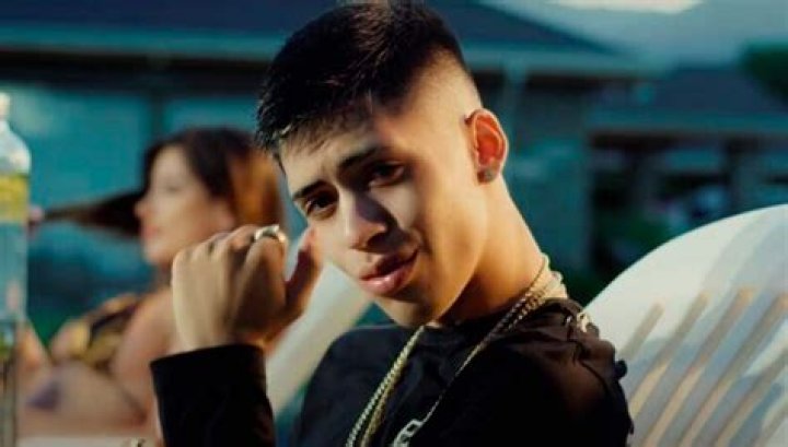 Cris MJ integra ranking de los artistas más escuchados del