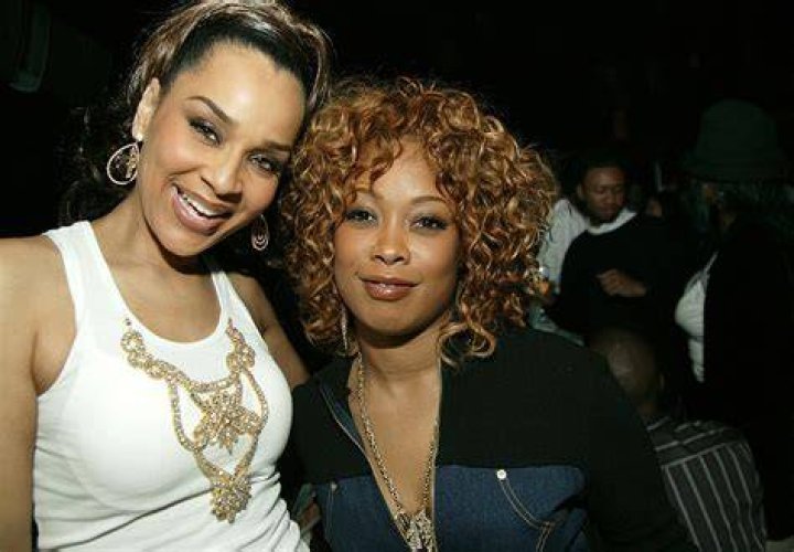 Da Brat Wants Her Sister LisaRaye McCoy To Stop Publicly Speaking About