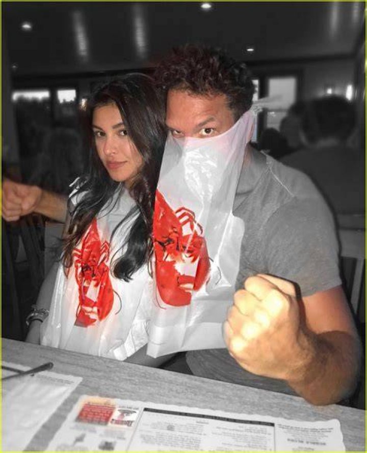 Dane Cook, 45, Dating 19YearOld Singer Kelsi Taylor Dane cook, Old