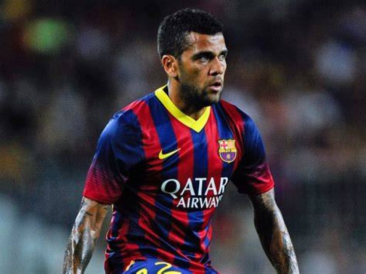 dani alves for barcelona