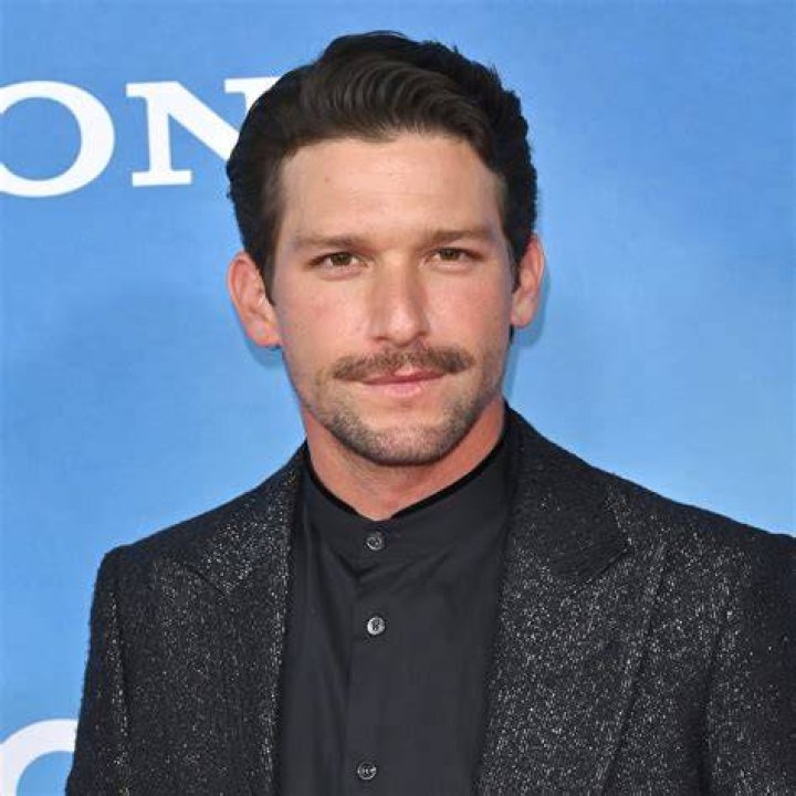 Daren Kagasoff Contact Info Agent, Manager, Publicist