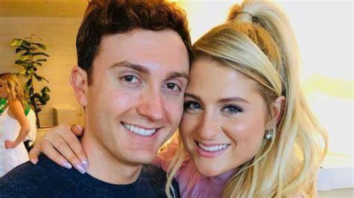 Daryl Sabara Net Worth 2023 Wiki, Married, Family, Wedding, Salary